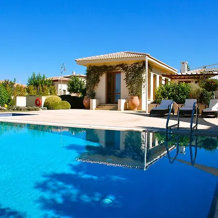 Villa Rhea - 398 *
