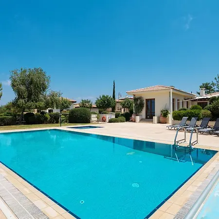 Villa Rhea - 398 Kouklia